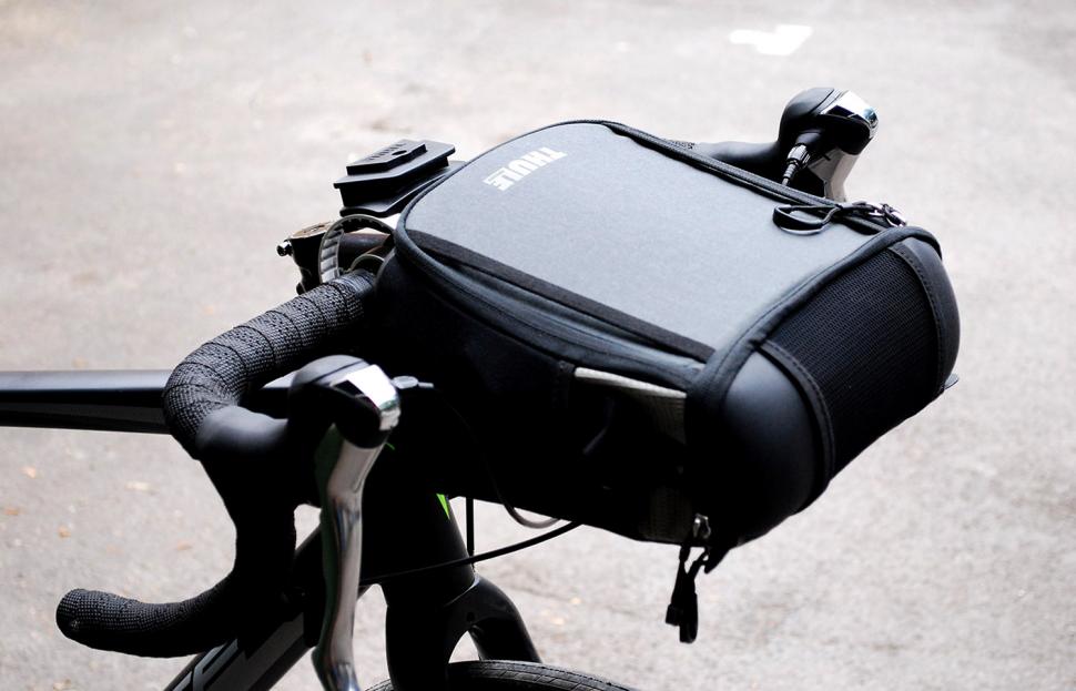 Thule pack deals n pedal bag